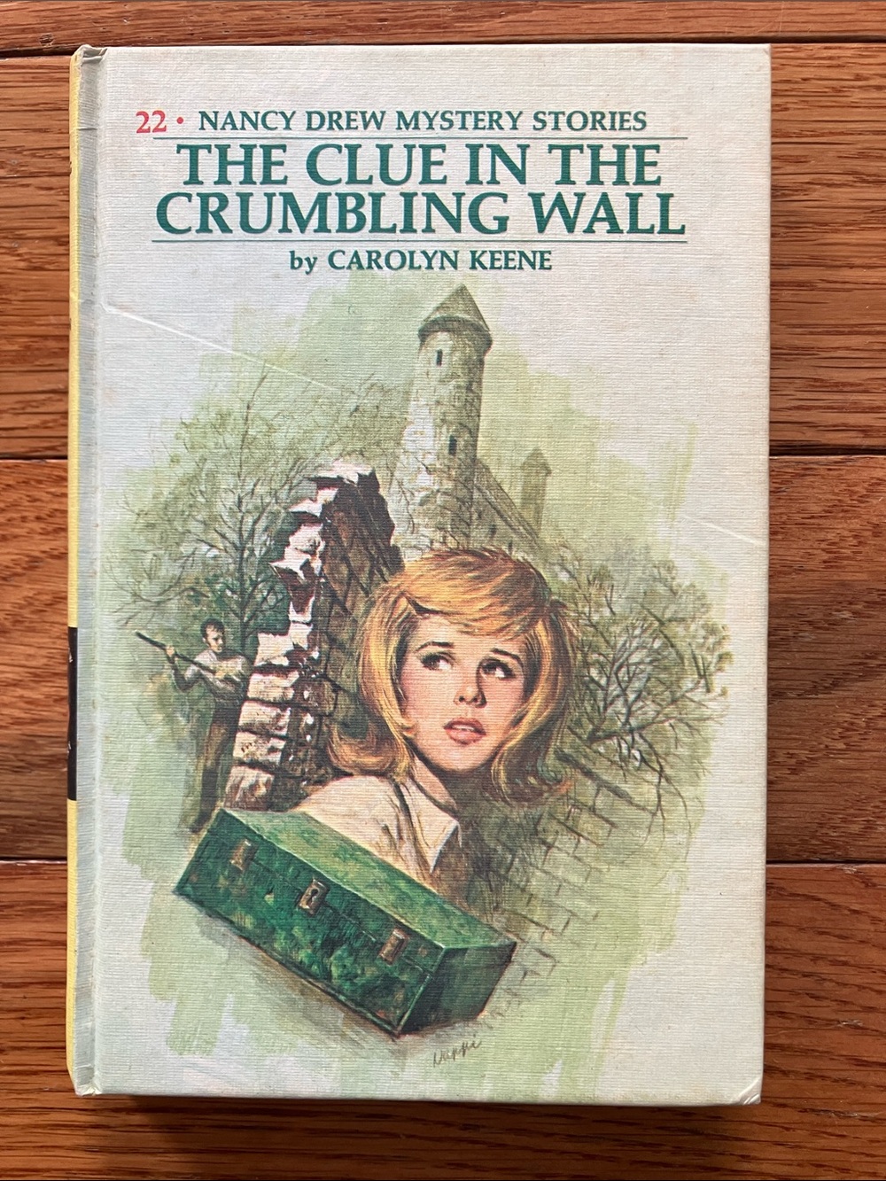 Nancy Drew - The Clue in the Crumbling Wall